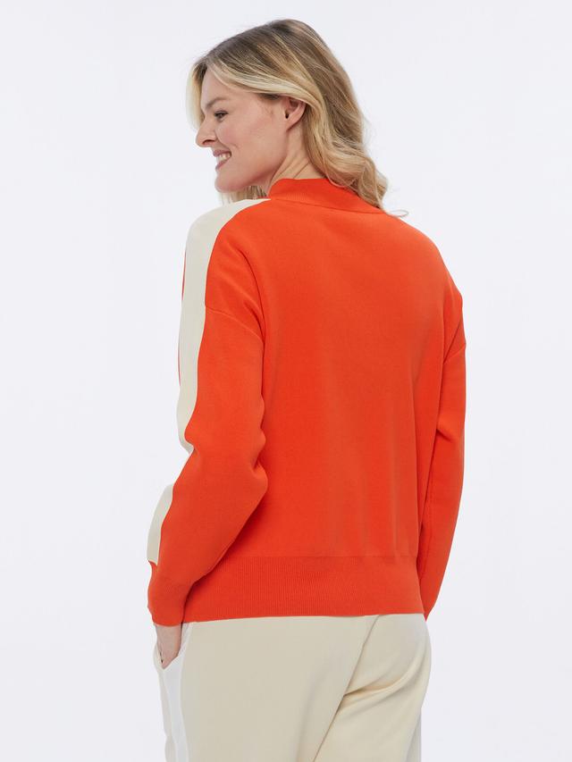 Strickjacke mit aufgesetzten Taschen