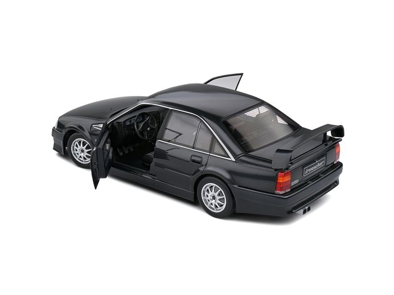 Solido Opel Omega 500 Schwarz, 1:18 Detailgetreues Modellauto für Sammler im Massstab 1:18