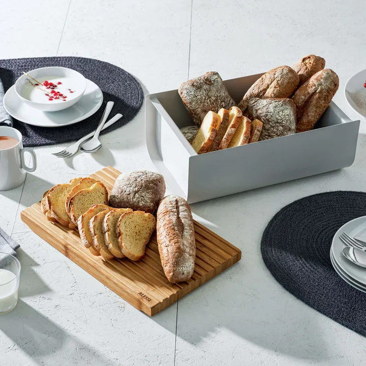 Alessi - Mattina Brotkasten mit Schneidebrett, Bambus / rot