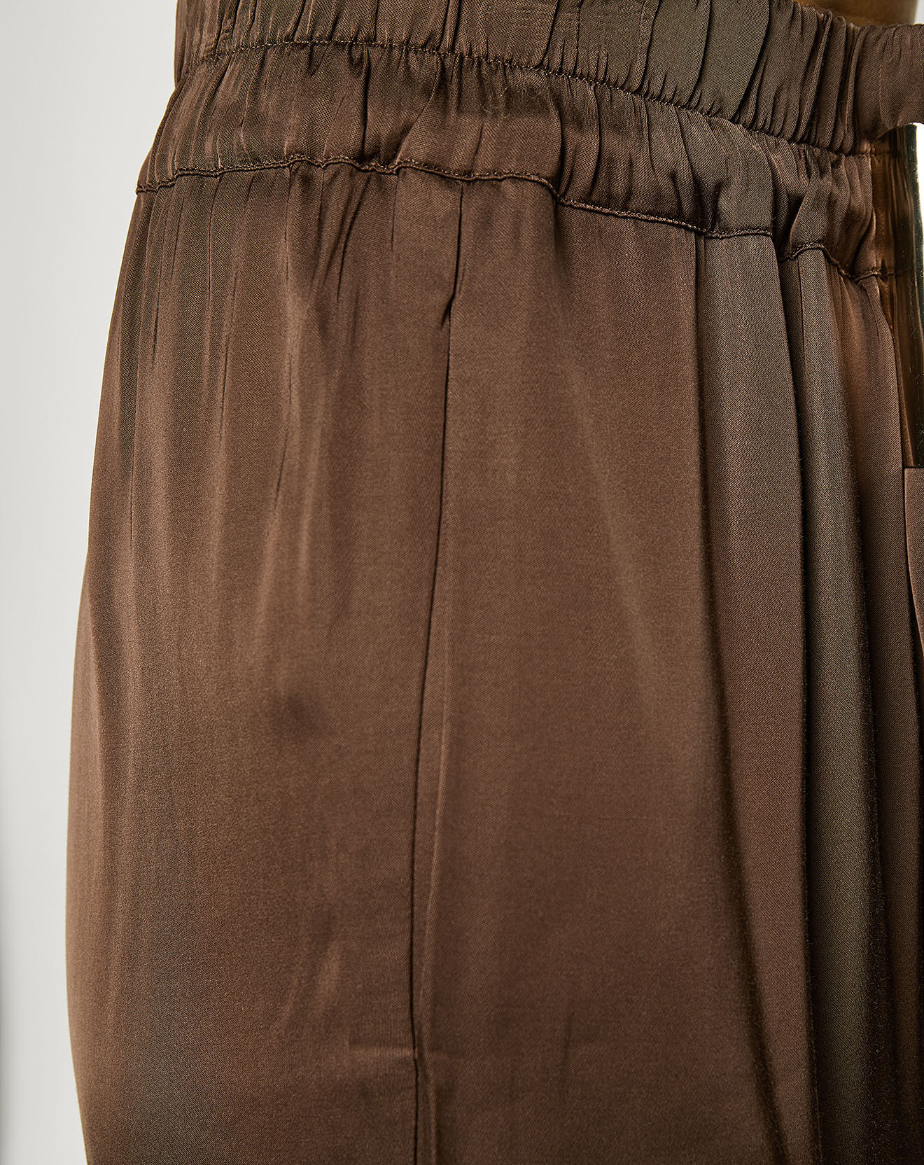 Esprit Pantalon en satin fluide à jambes larges marron