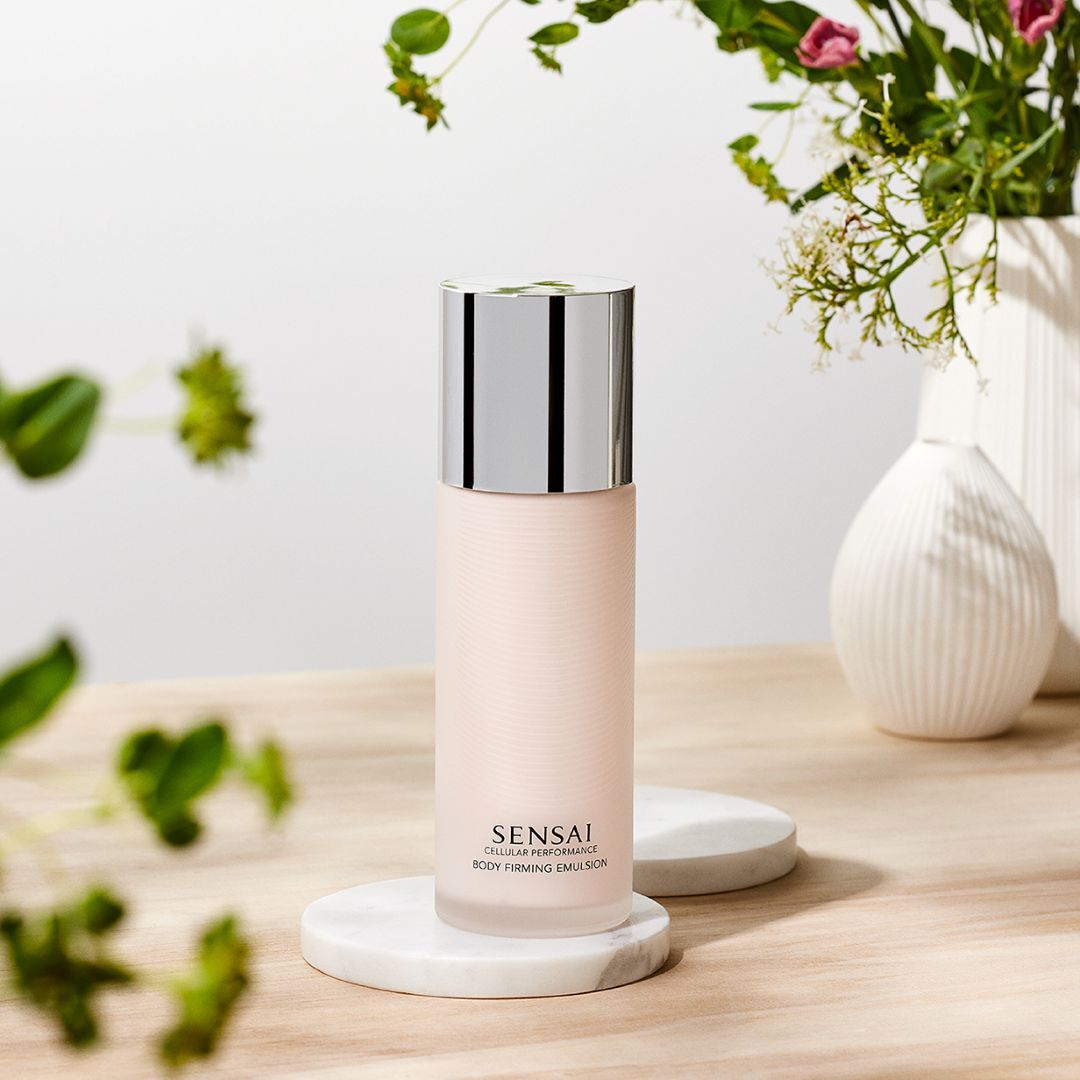 SENSAI CELLULAR PERFORMANCE Body Firming Emulsion - 200ml