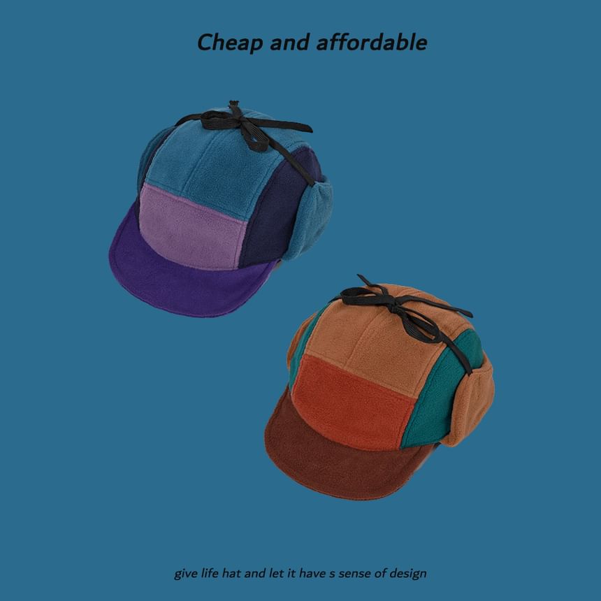 Alpha Kiss - Color Block oorklepkapje