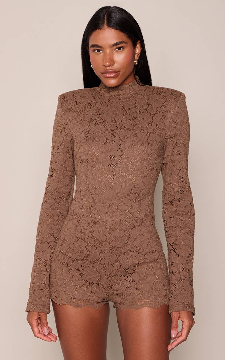 Light Brown Combi-short En Dentelle À Manches Longues Et Épaulettes Structurées