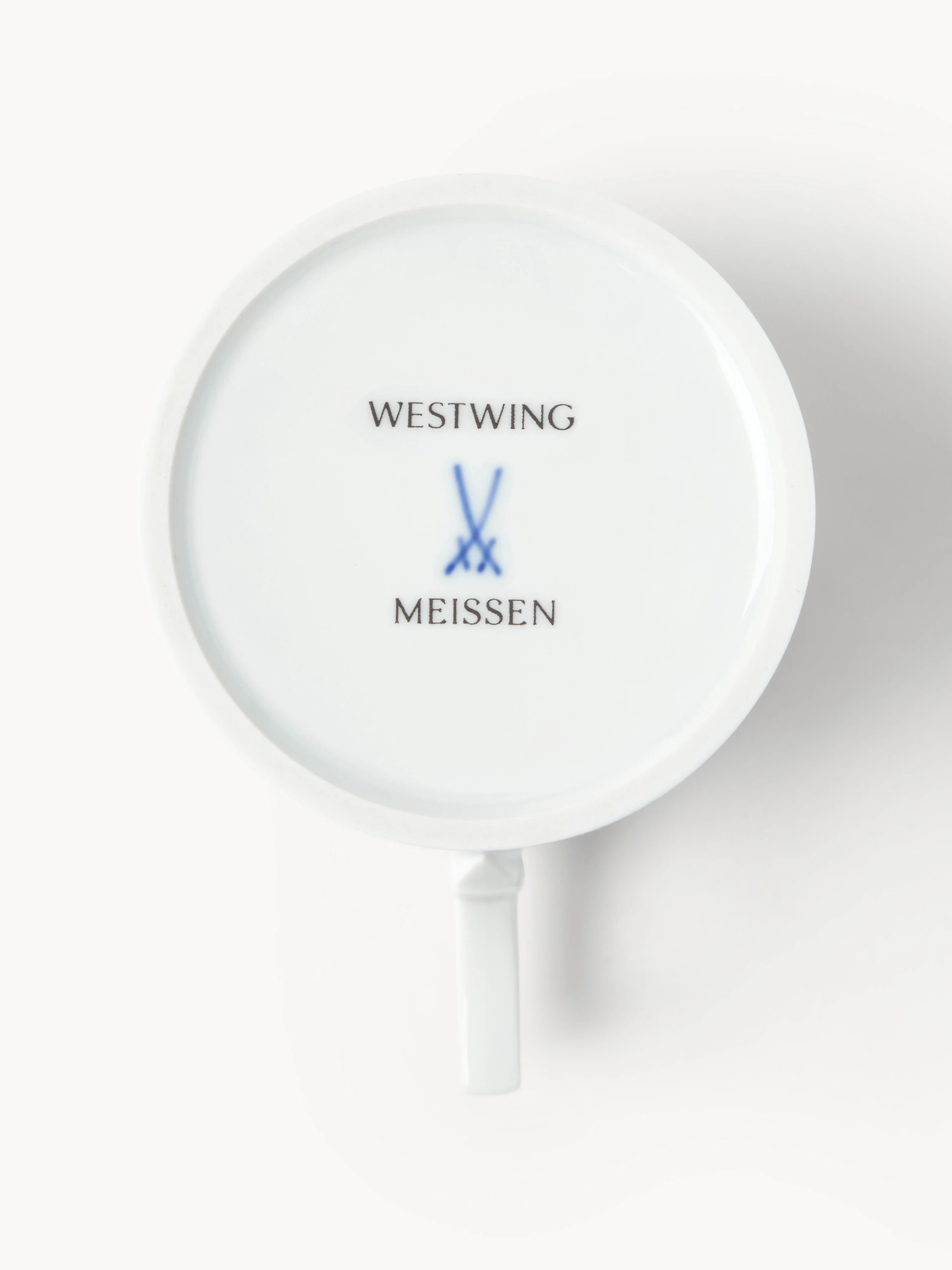 Handgemaakte beker Initials met decoratief motief, Westwing x MEISSEN