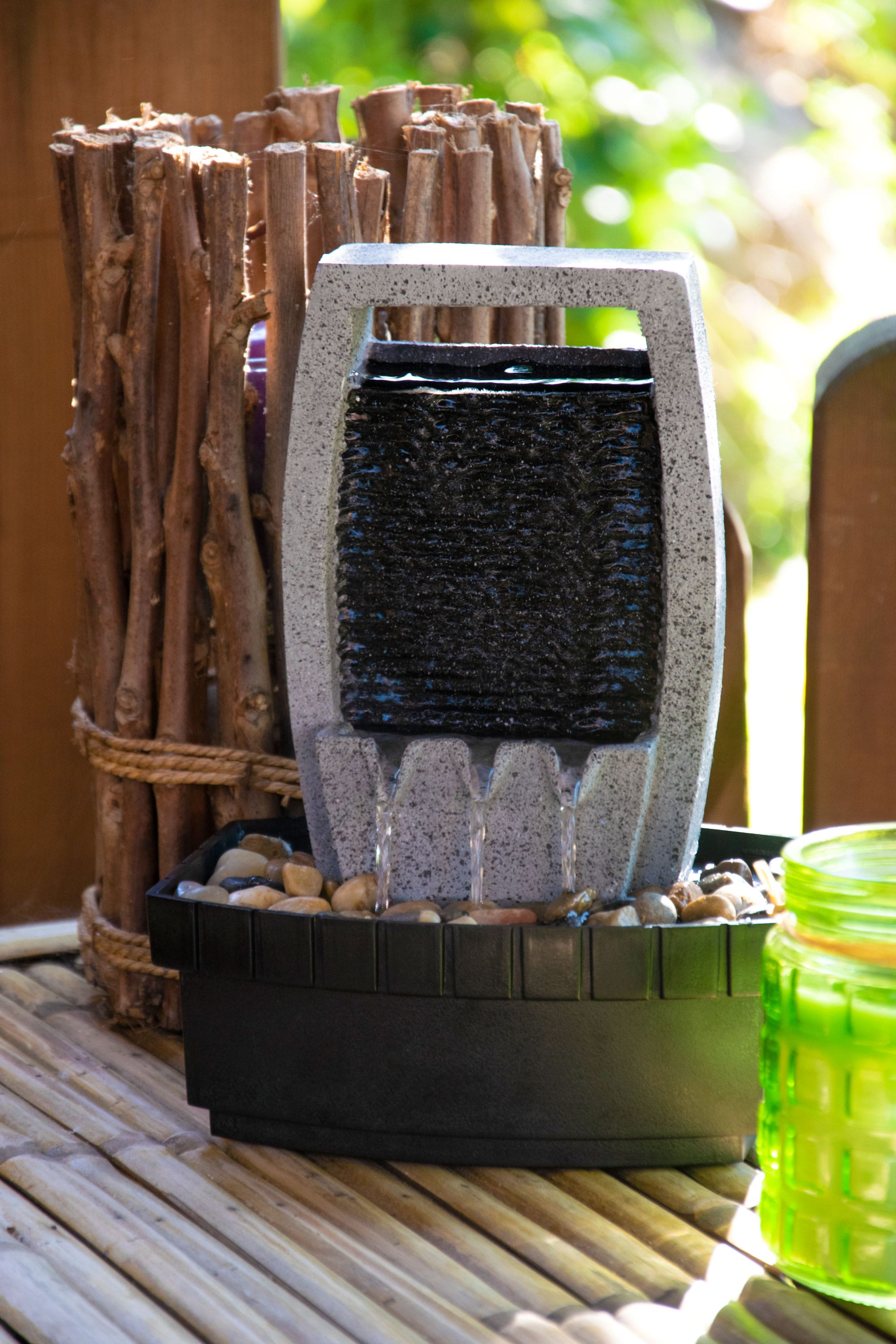 dobar Kleiner Polyresin-Brunnen mit Pumpe - versch. Ausführungen