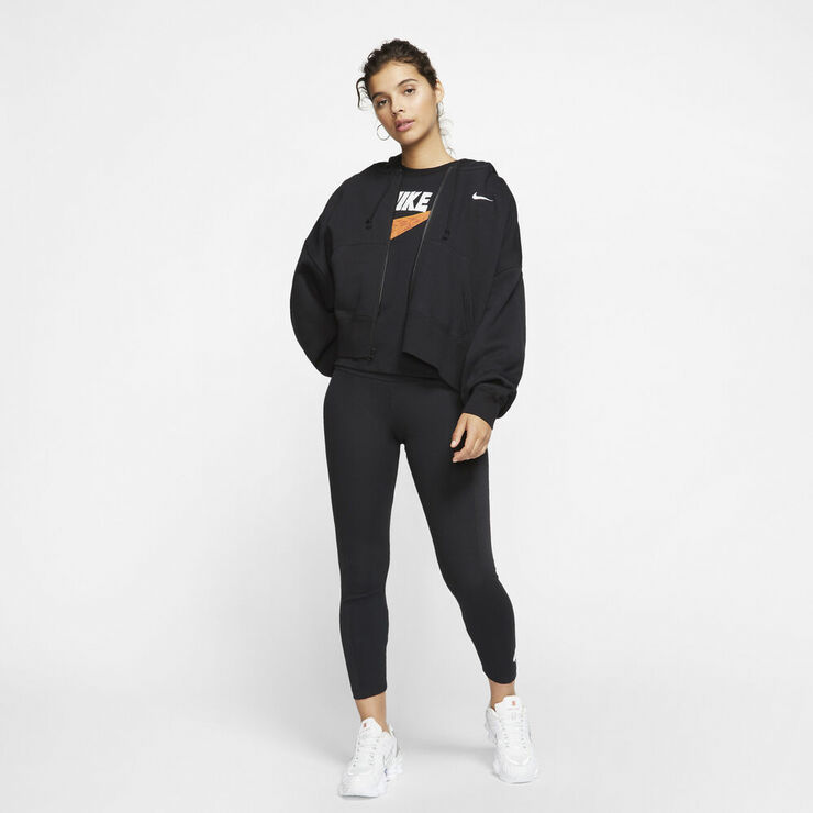 Nike Sportswear T Shirt Sort