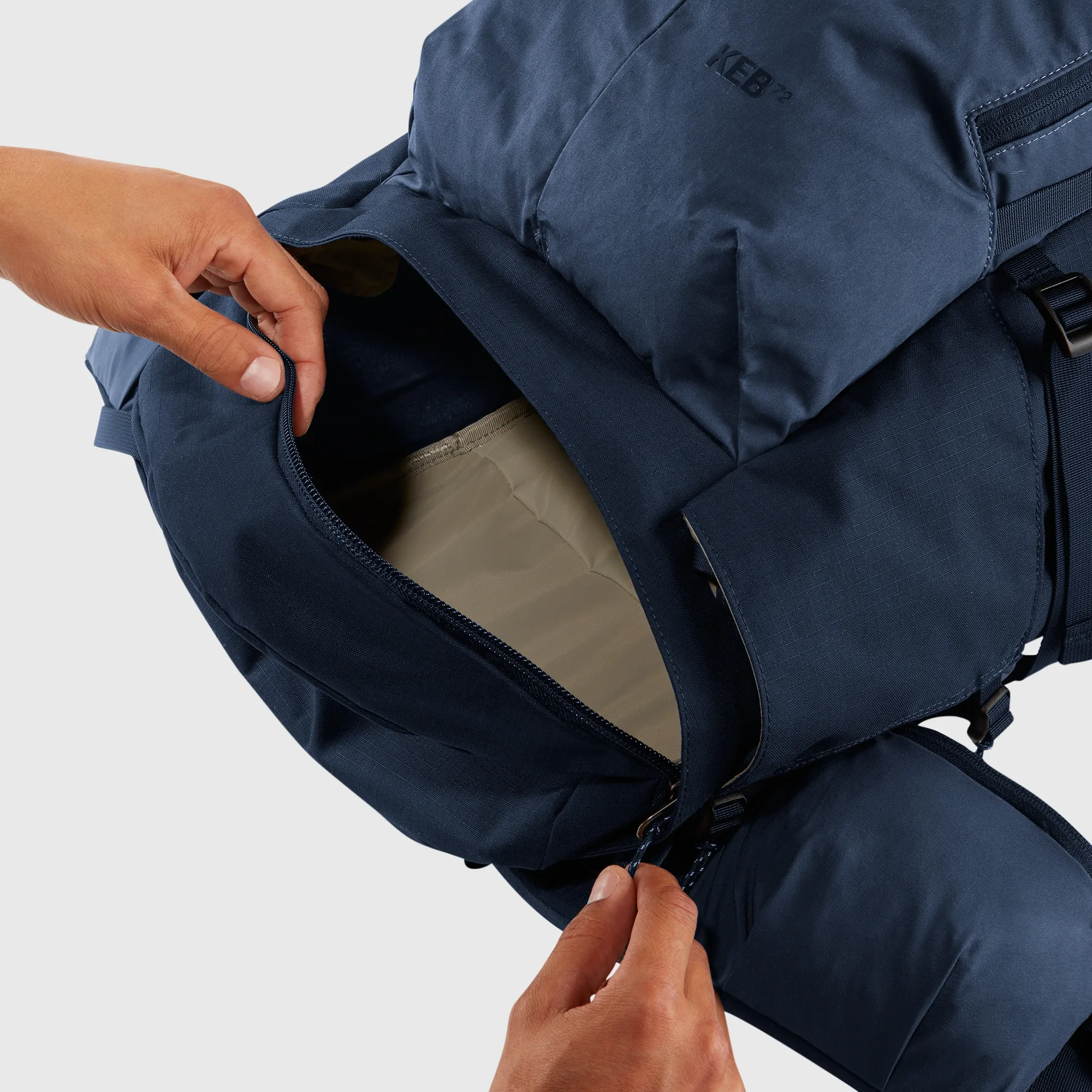 Fjällräven Keb 72 Storm/Dark Navy