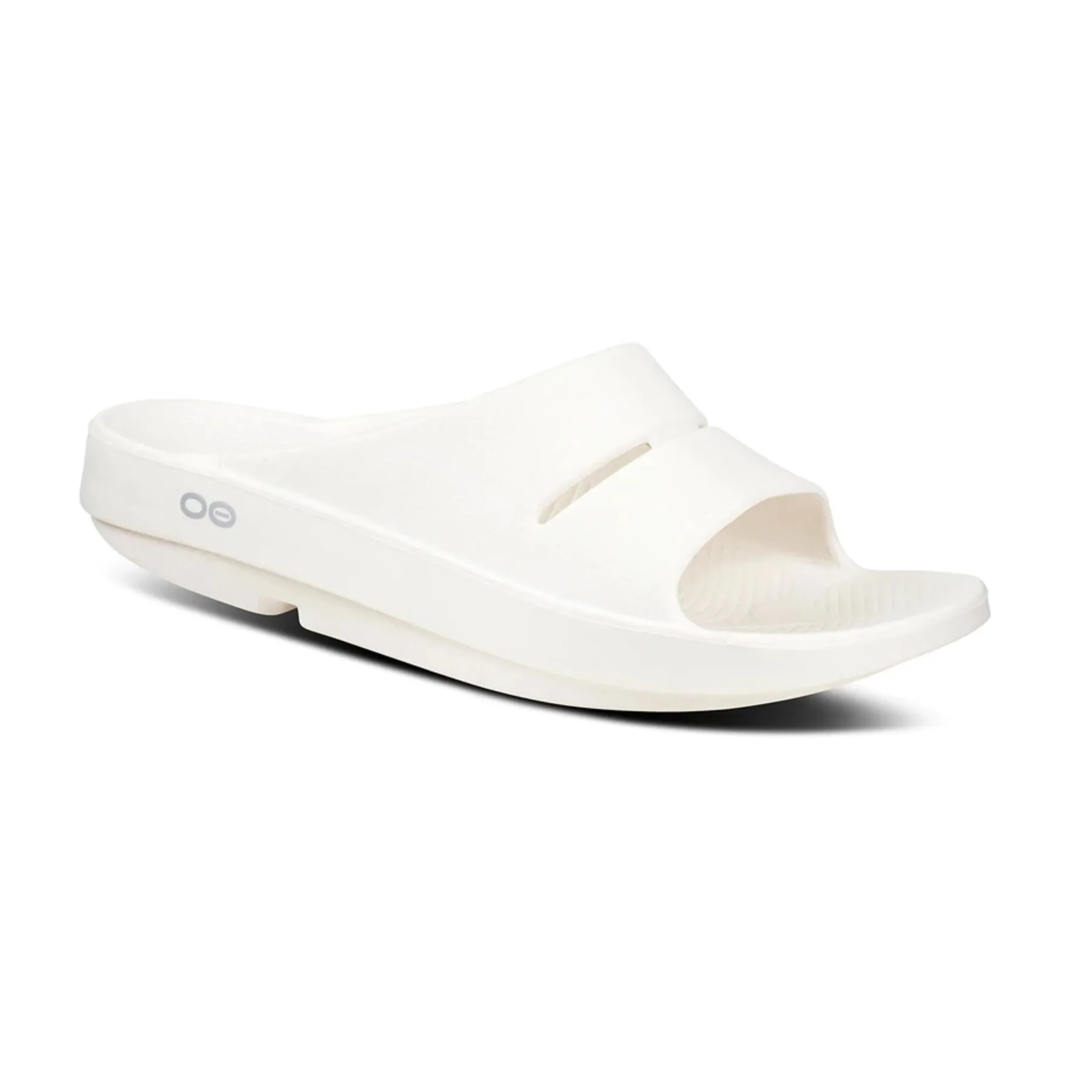 oofos ooahh sandals 1100 609 72 eggnog