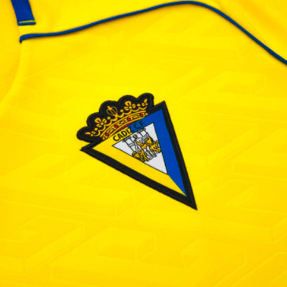 Camisola Macron Cadiz CF Primeiro Equipamento 2025-2026