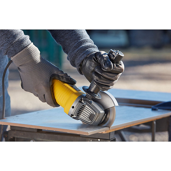 Meuleuse Stanley Fatmax KFFMEG220-QS 125 mm