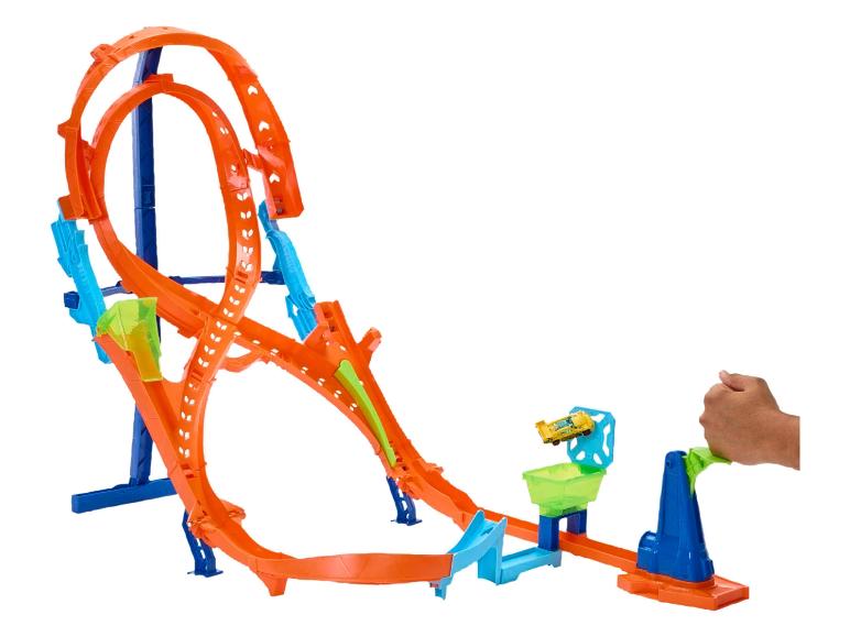 City Race Tower of Action Figure 8-jump