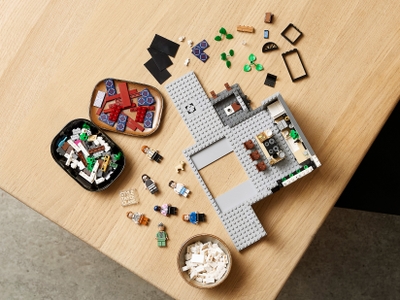 LEGO Queer Eye – De Fab 5 loft (10291)