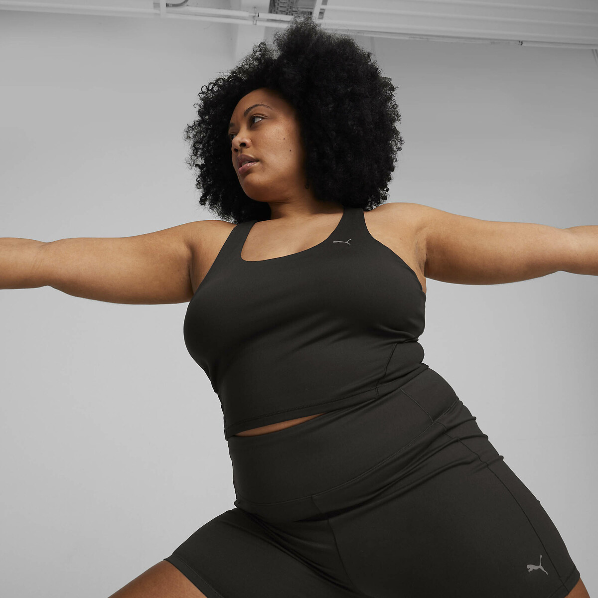 PUMA<br>Regata de Yoga 2 em 1 Studio Foundation