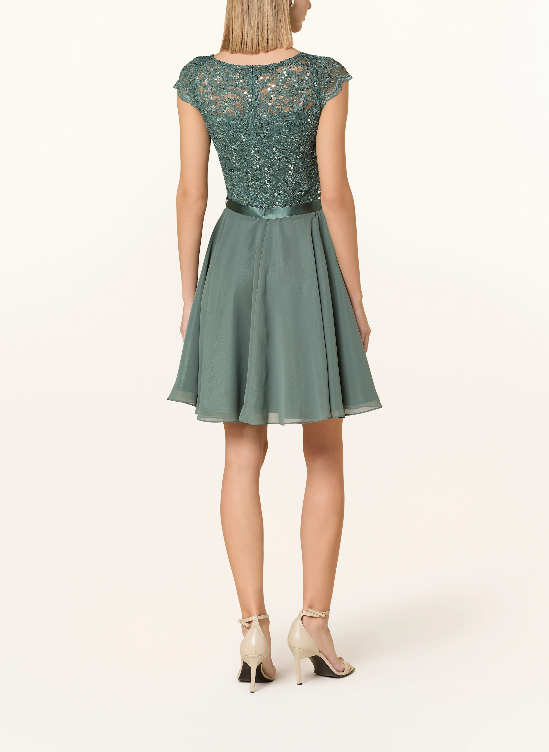 SWING Kleid