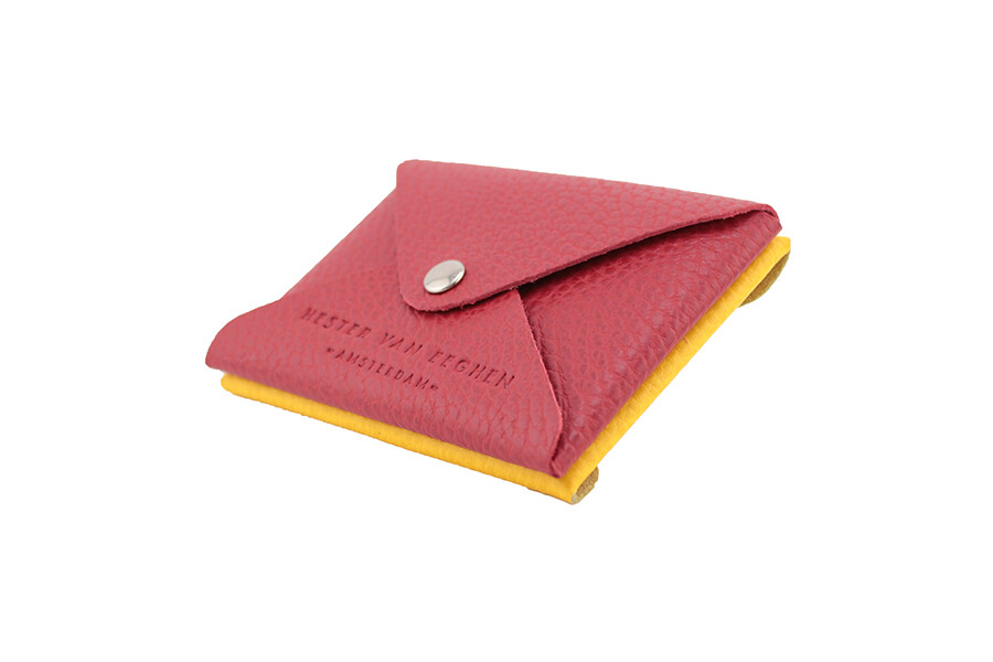 Airmail buddy red yellow