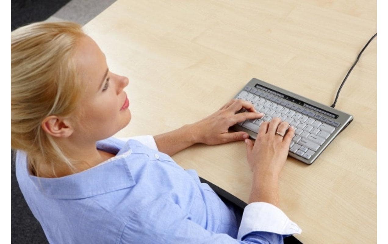 Tastatur S-Board 840Ergonomische Tastatur mit zwei USB-Ports