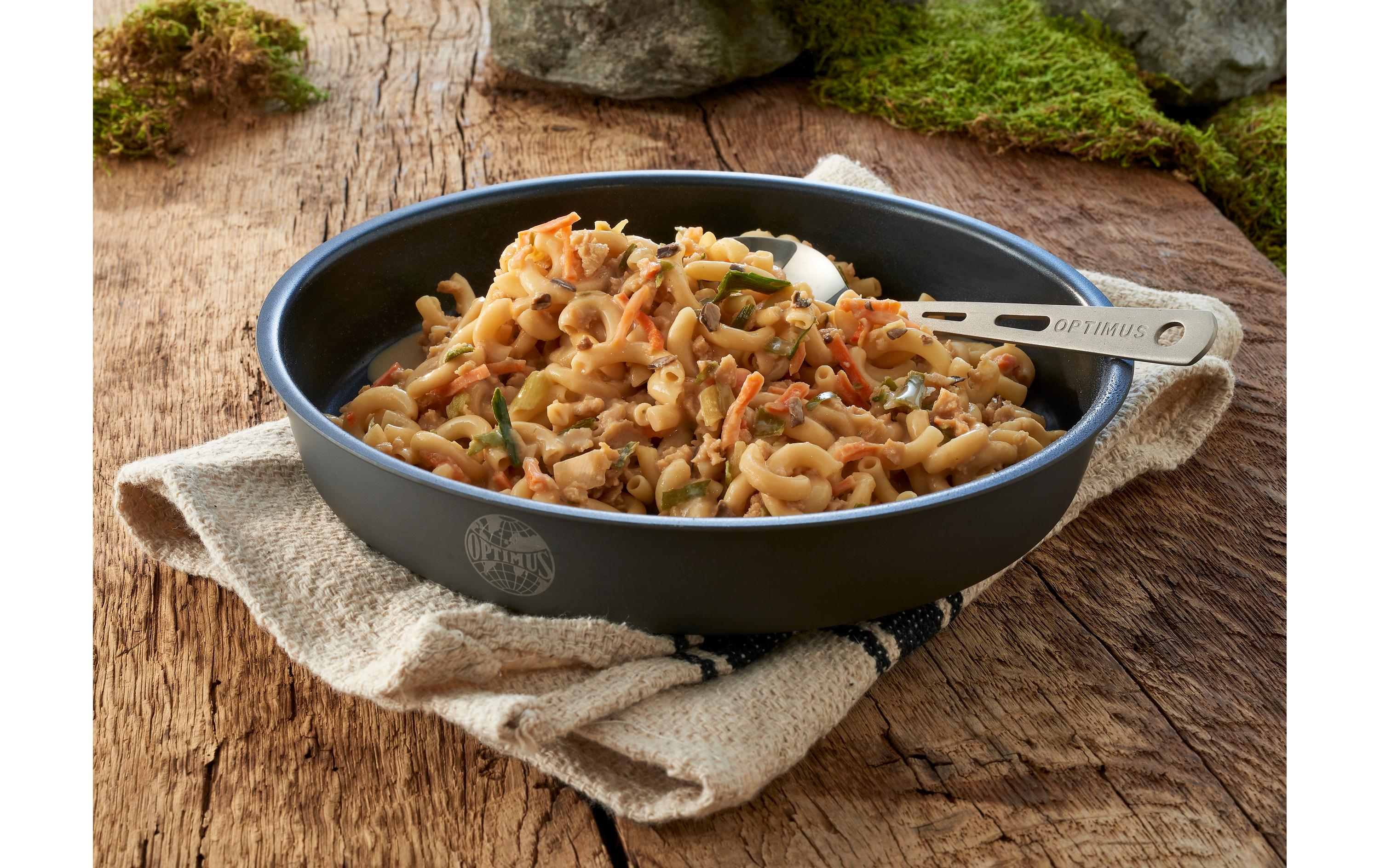 Hauptgericht Waldpilzragout mit NudelnOutdoor-Fertiggericht, Nudelgerichte