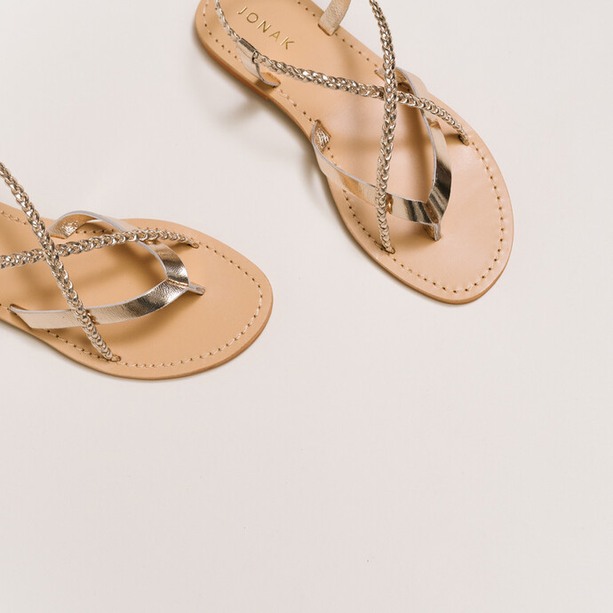 Sandales à brides tressées  en cuir metallisé platine