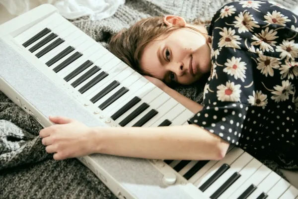 Casio CT-S1, Digital synthesizer, Hvid, Vekselstrøm, Batteri, AA, 4,5 kg