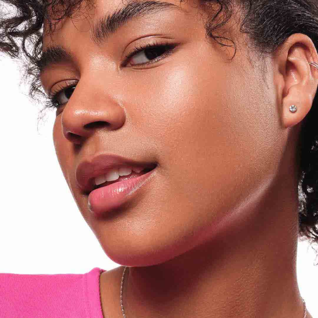 ESSENCE  Soft touch bouncy blush glow