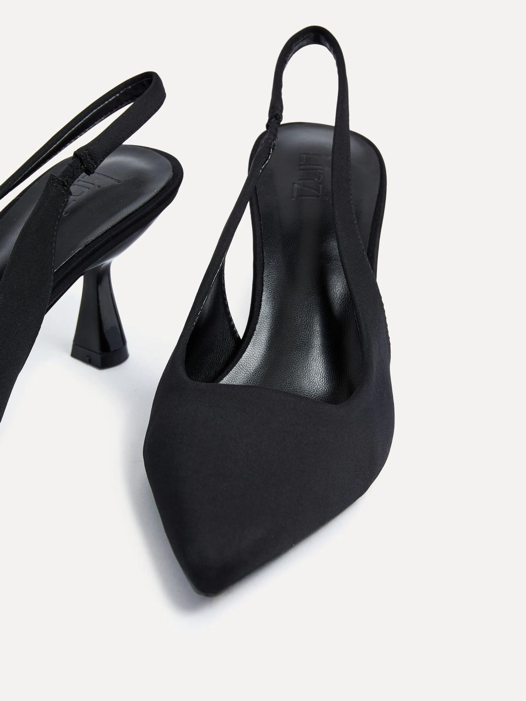 Zwart - Linzi Presley pumps met naaldhakken en spitse neus