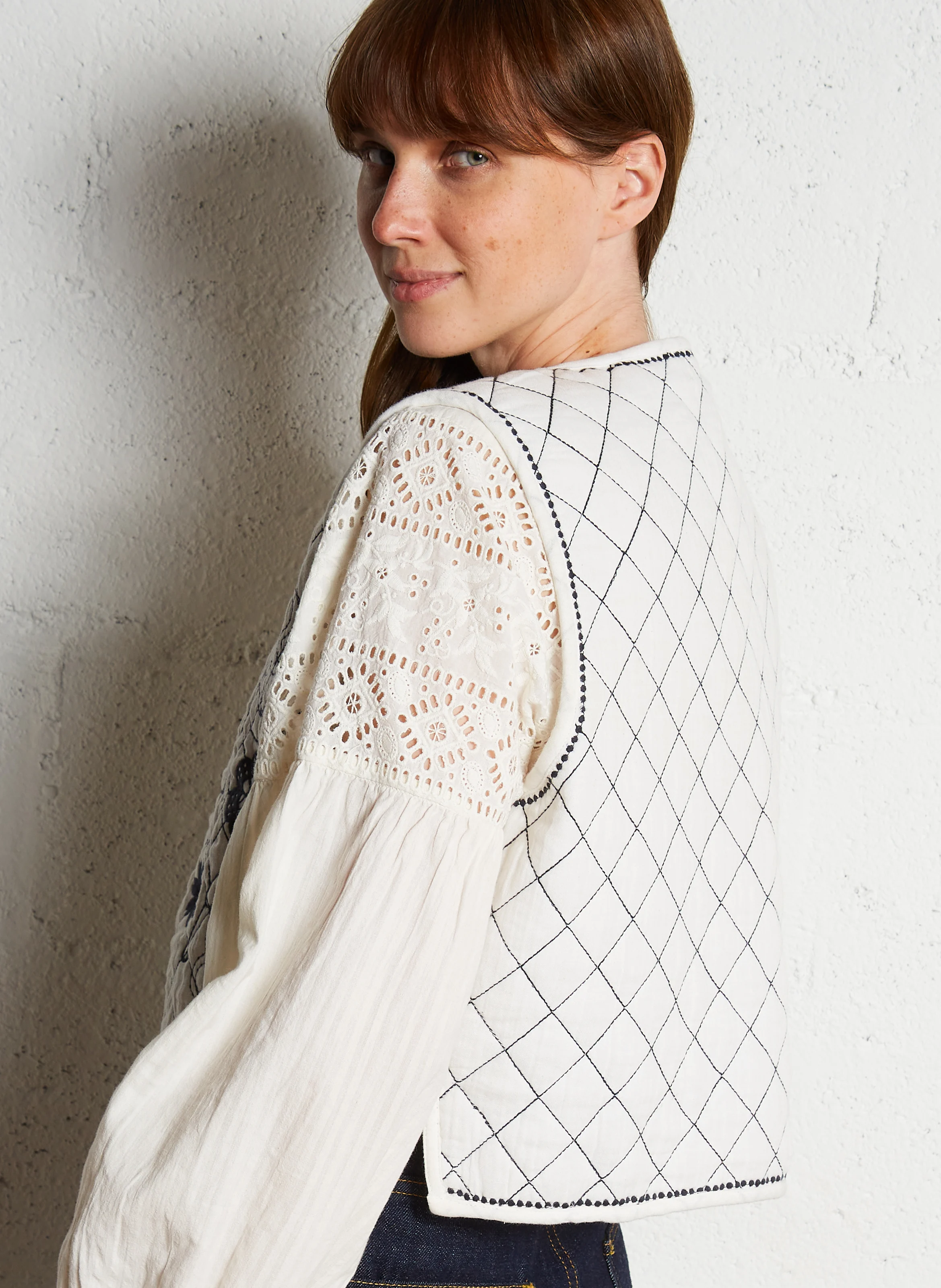 CALLIOPEE - Gilet brodé en coton | Beige