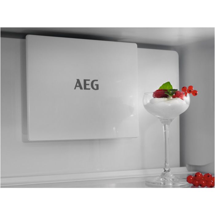 AEG Einbau Kühl-Gefrier-Kombination 7000 GREENZONE TSC7M181DS - Schlepptür // 130€ Cashback