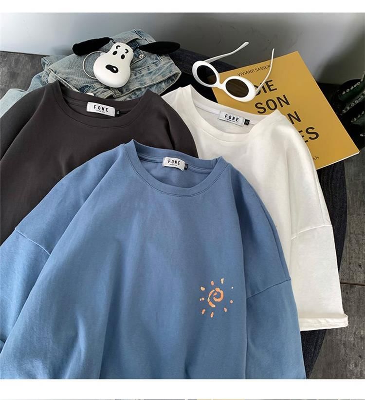 Bay Go Mall - T-shirt met ronde hals en kattenprint, met elleboogmouwen