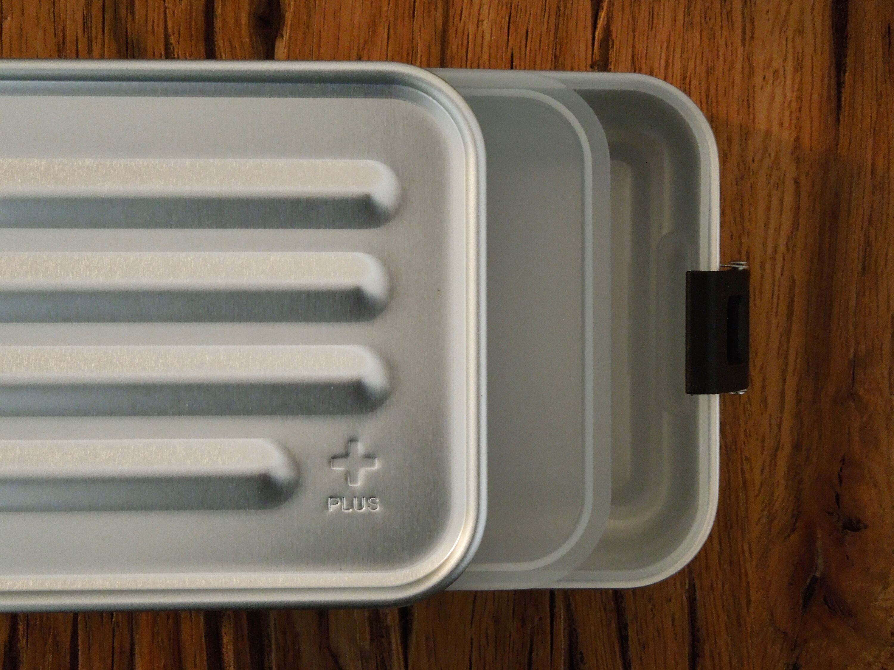Sigg Lunchbox - Silber / B: 22.9 cm x T: 14.5 cm x H: 6.0 cm
