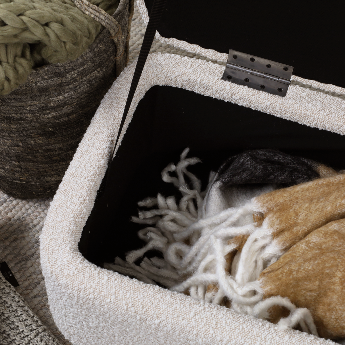 Julia bankje boucle beige