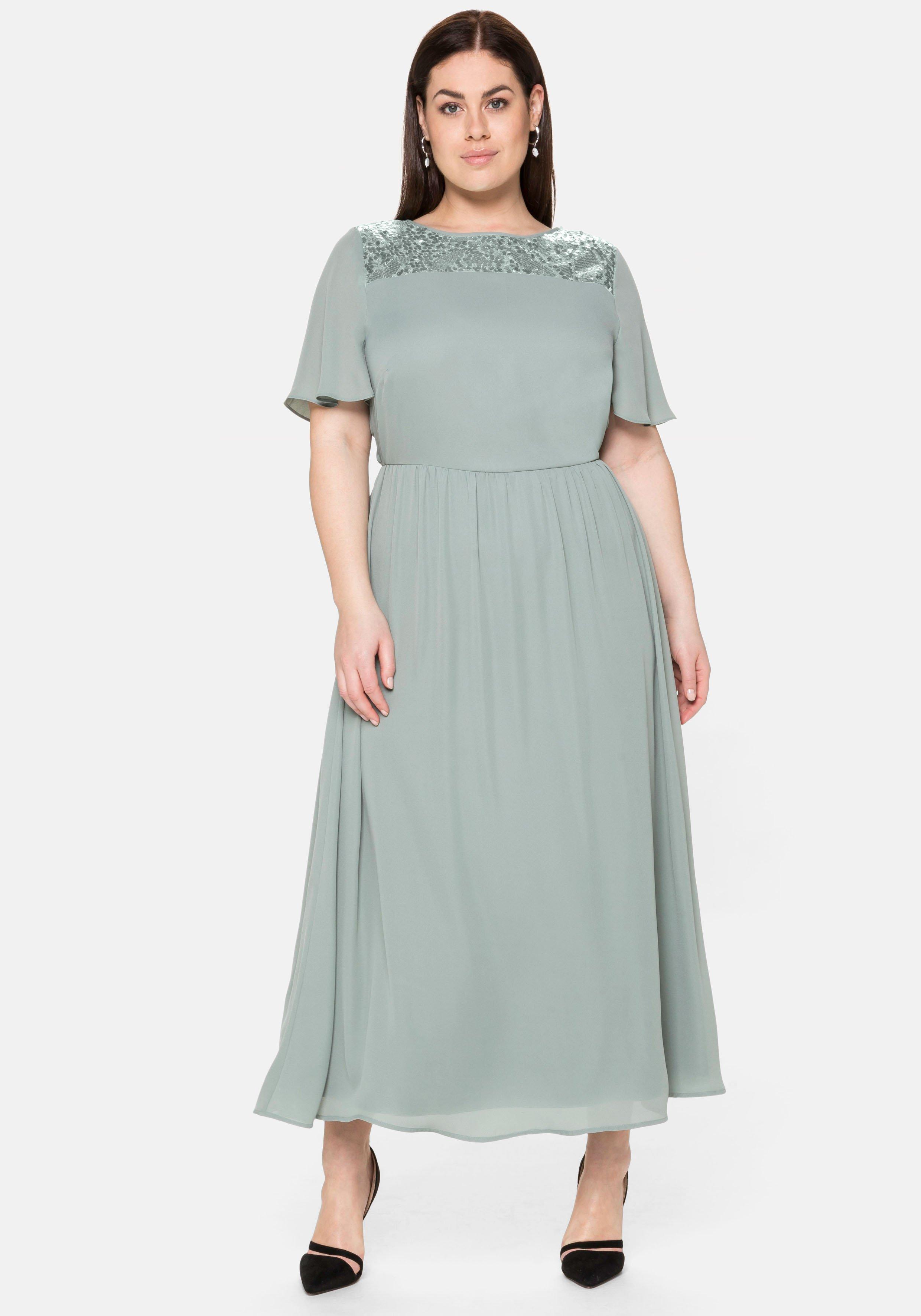 Abendkleid aus Chiffon, mit Pailletten-Einsatz