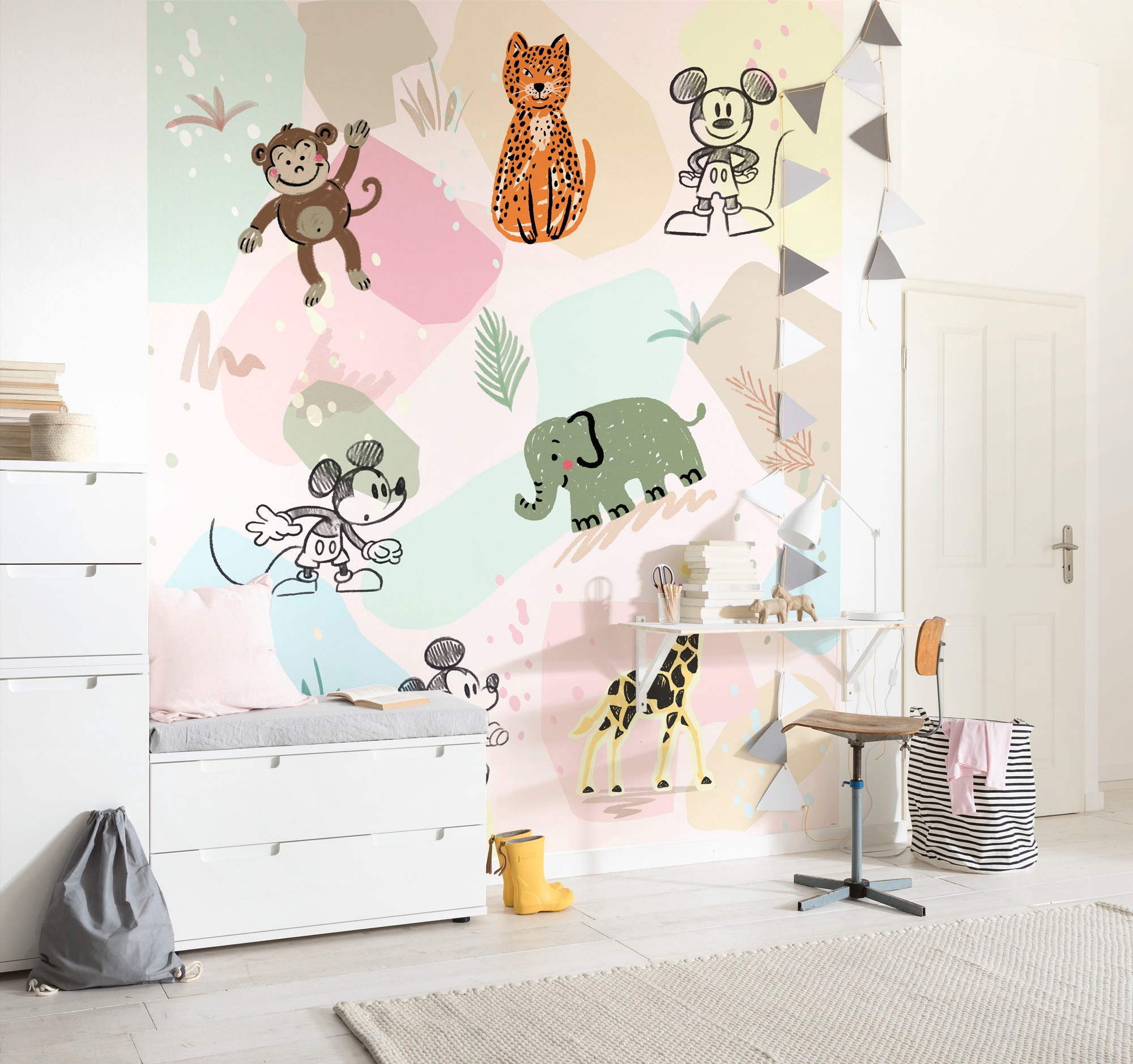 Komar Fototapete »Digitaldruck Vlies -  Mickey Safari - Grösse 200 x 250 cm« bedruckt glatt Kinderzimmer