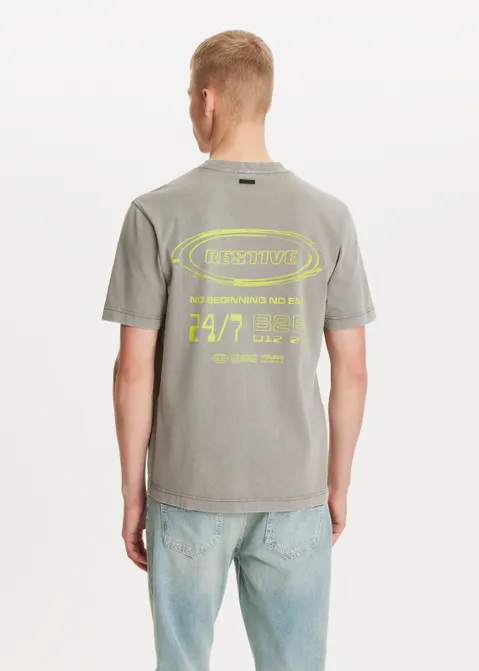 T-shirt met print restive jeans (STO.D)