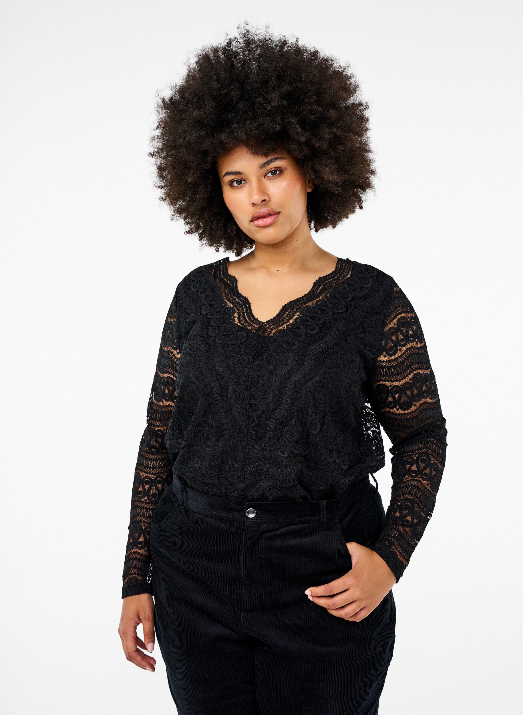 Blondebluse med v-hals og lining