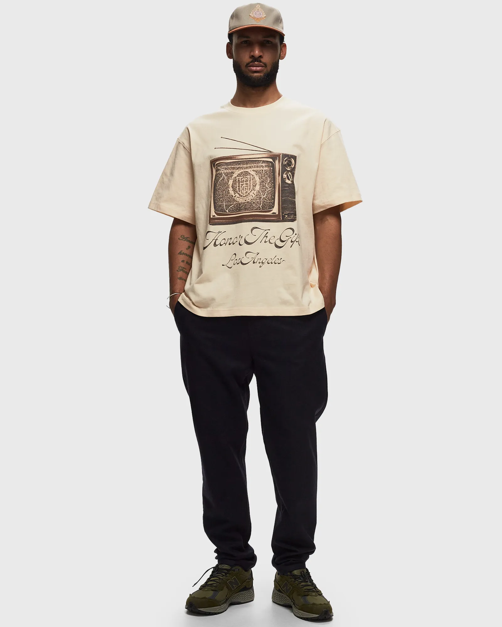 Camiseta Honor The Gift HTG TV SS