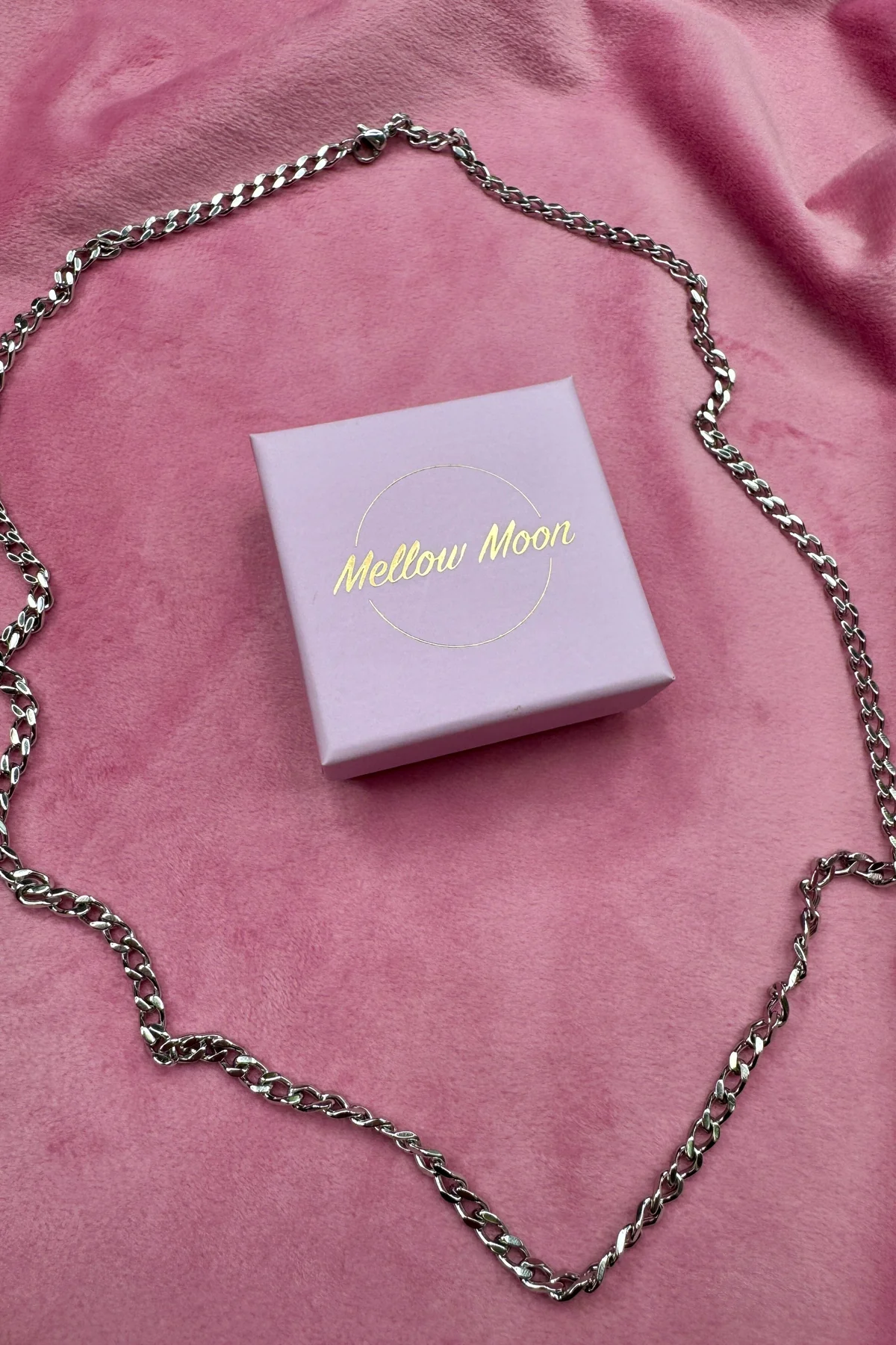 Mellow Moon Round Palm Tree Mesh Necklace Colfigaro101 forsoelvet
