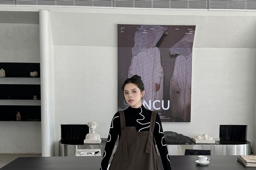 KUMI - Effen asymmetrische midi-A-lijn overalljurk