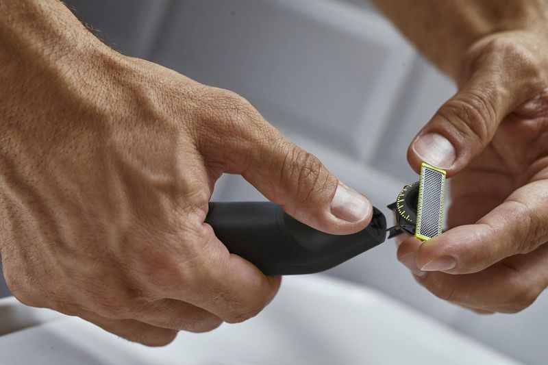Philips - OneBlade Pro 360 - Baardtrimmer - Zwart - Oplaadbaar
