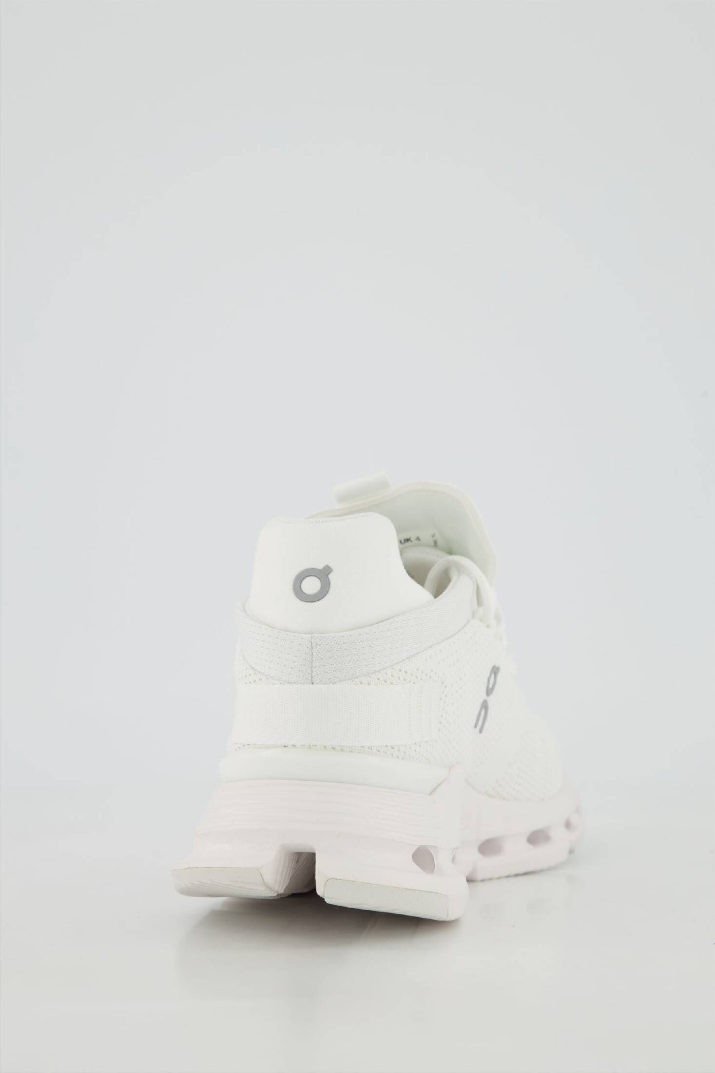On| Damen Sneaker CLOUDNOVA UNDYED-WHITE