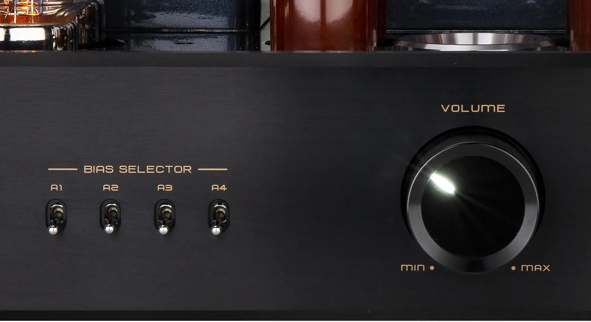 Cayin CS-88A KT88 Noir Amplis à tubes