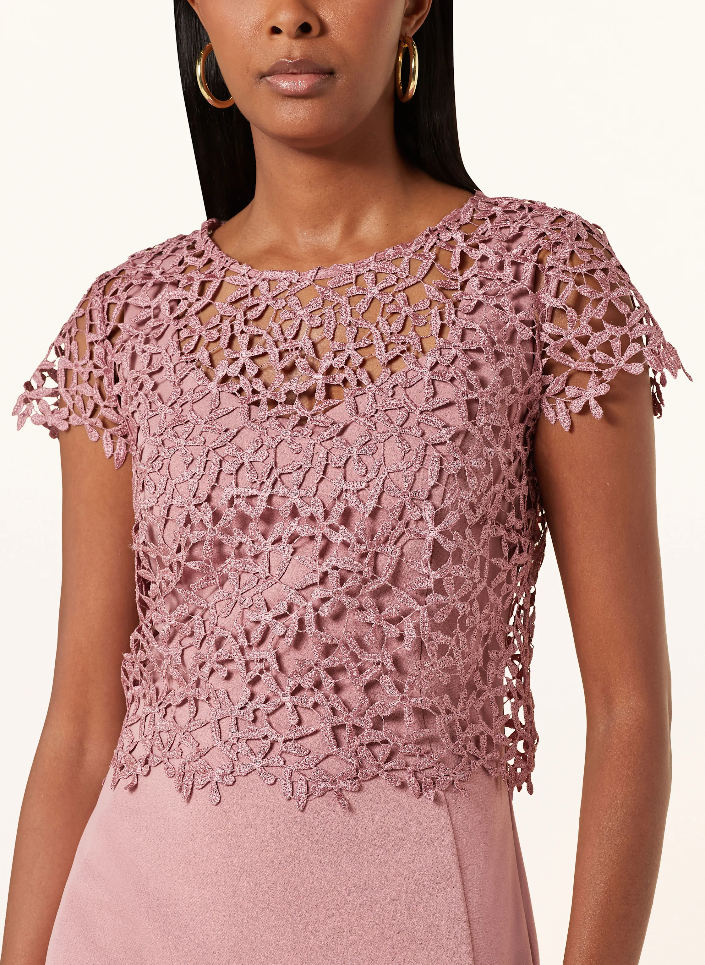 Vera Mont Cocktailkleid mit Lochspitze