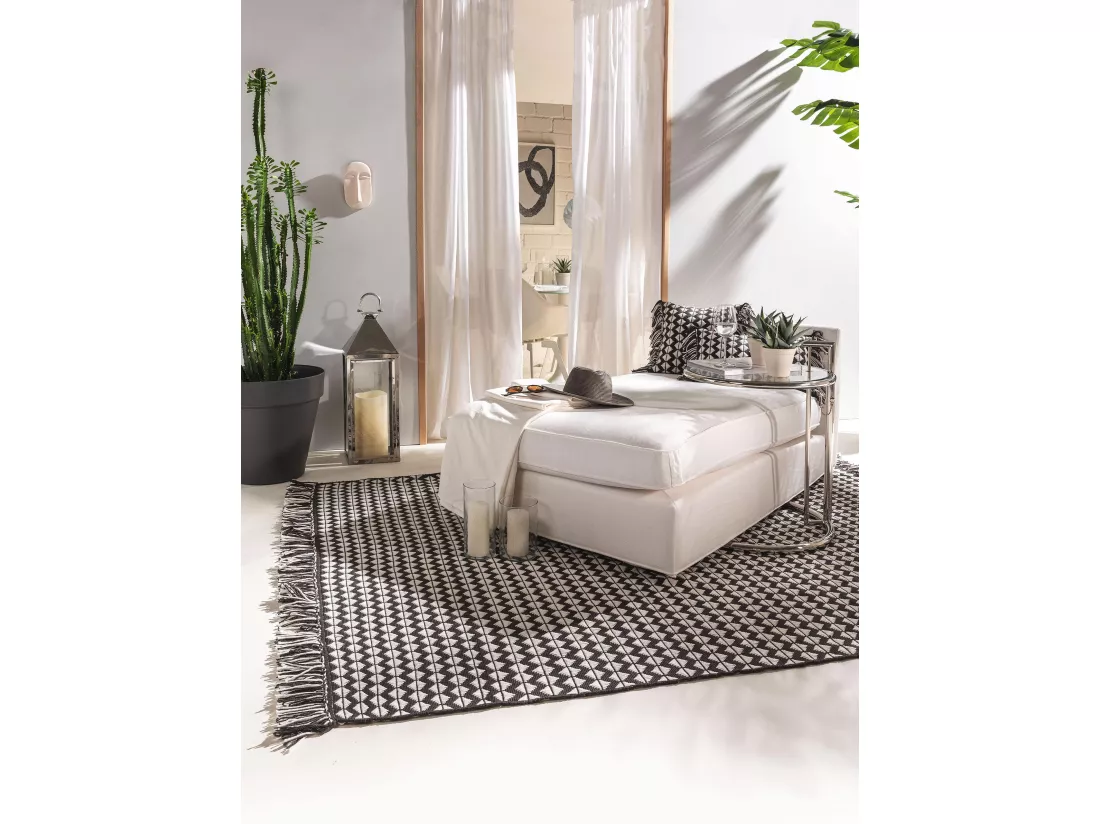 Tapis fabriqué à partir de matériaux recyclés Morty Noir & Blanc 200x300 cm