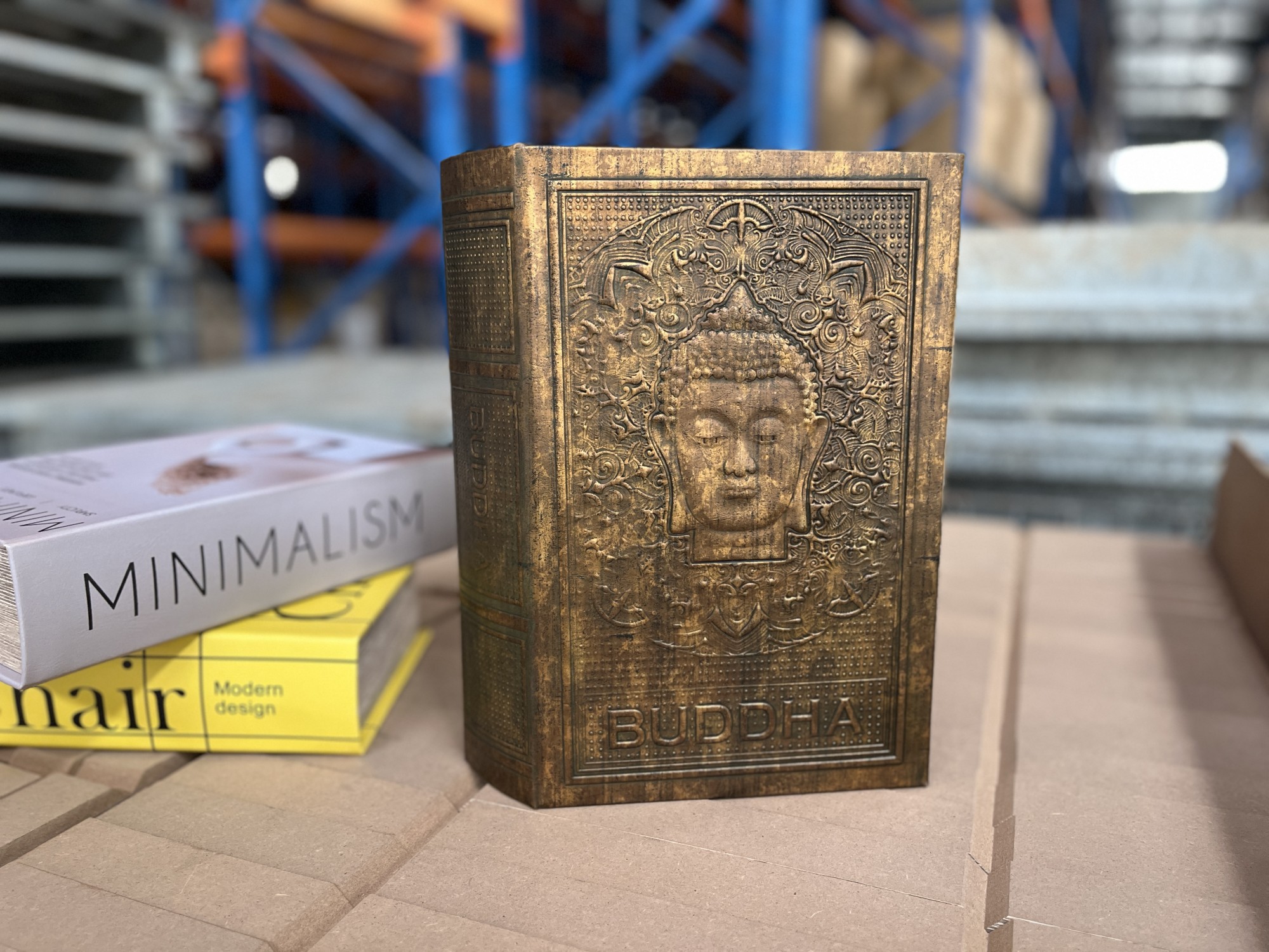 Buchtresor 'Buddha', antik gold, H 30 cm, B 20 cm, L 6,8 cm von fischer's lagerhaus