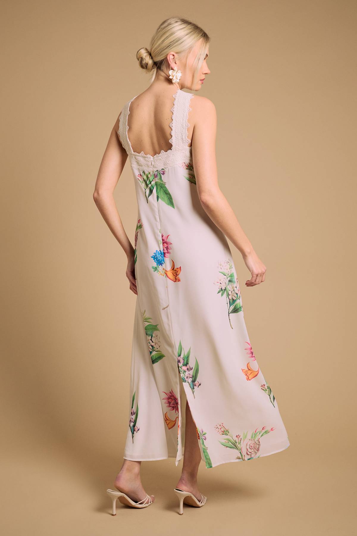 Oasis Robe Longue à Encolure Américaine