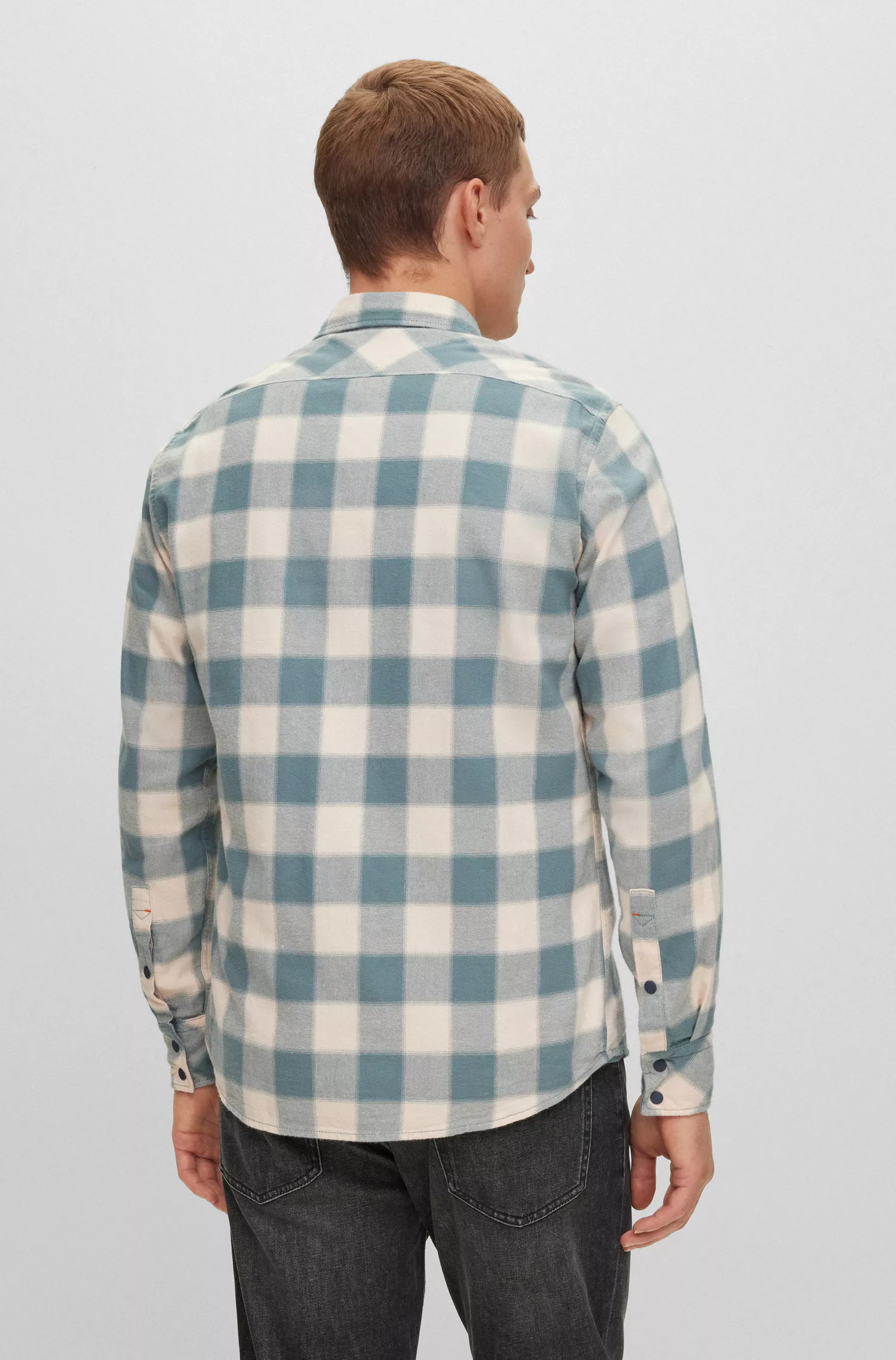 Camisa BOSS laranja, corte regular, em flanela de algodão xadrez.