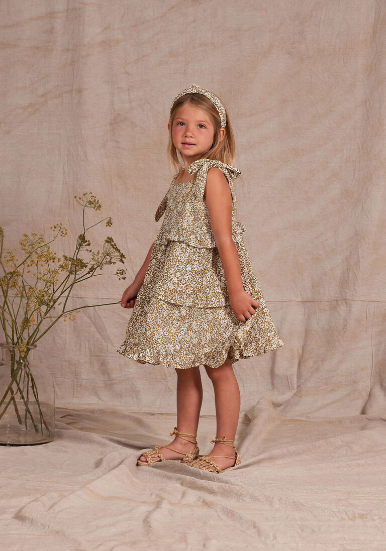 RYLEE + CRU beige rylee + cru mini jurk ruffled swing dress
