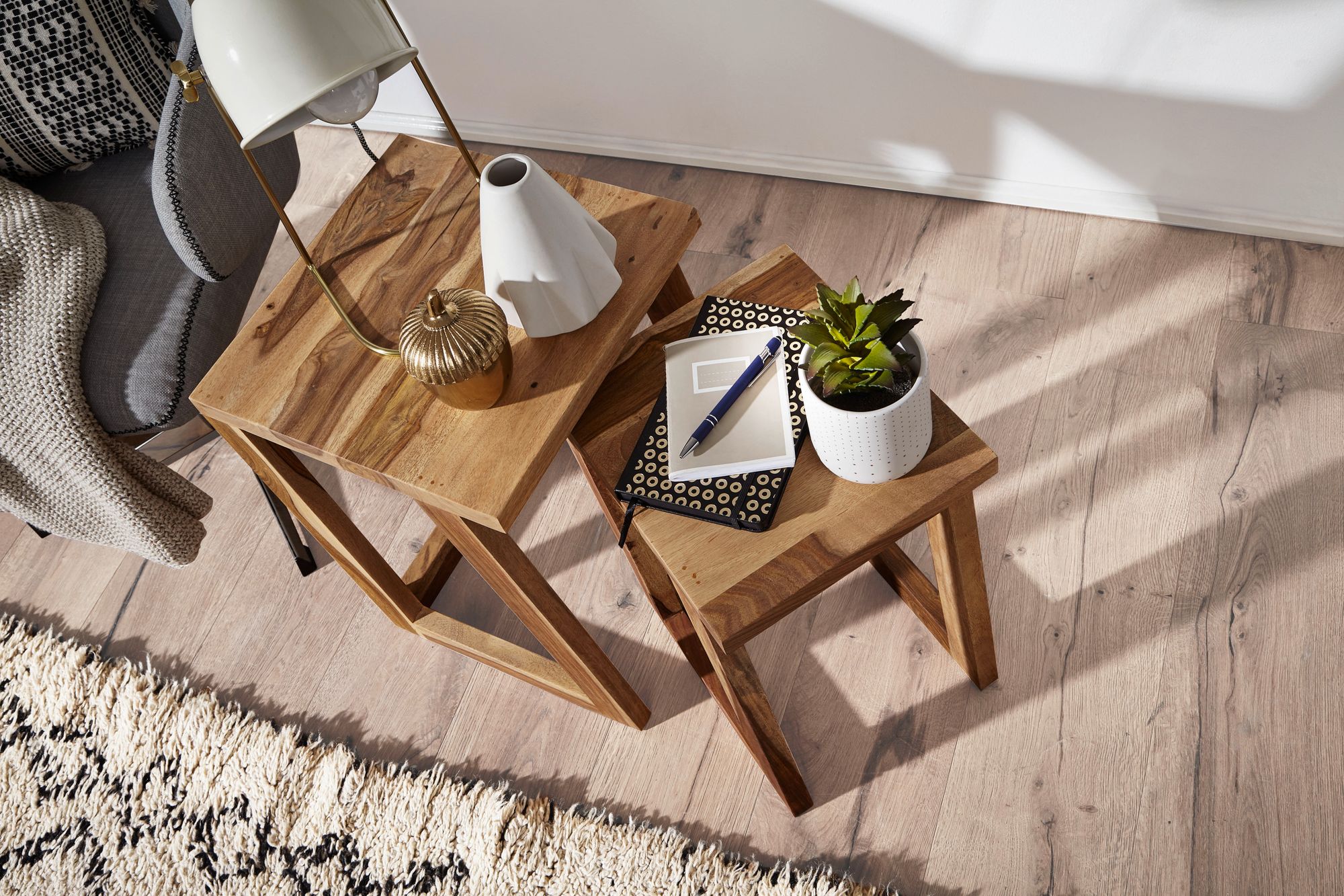 KADIMA DESIGN Massivholz Sheesham 2er Set Beistelltische - Handgearbeitet, Verschiedene Größen, Einfache Pflege, KADIMA DESIGN