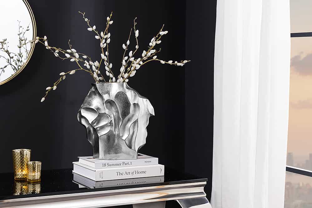 Handgefertigte Vase LIQUID 30cm silber Metall Hammerschlag Design