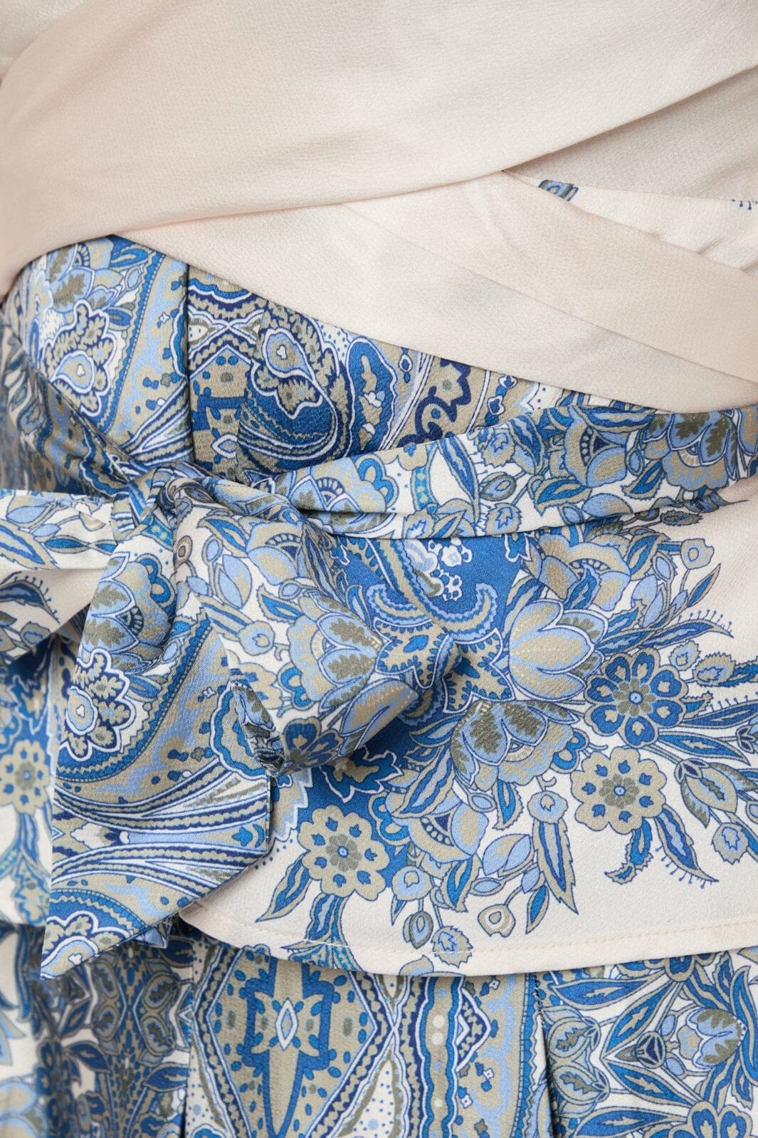 Neo Noir Rista Paisley Border Blouse 166206