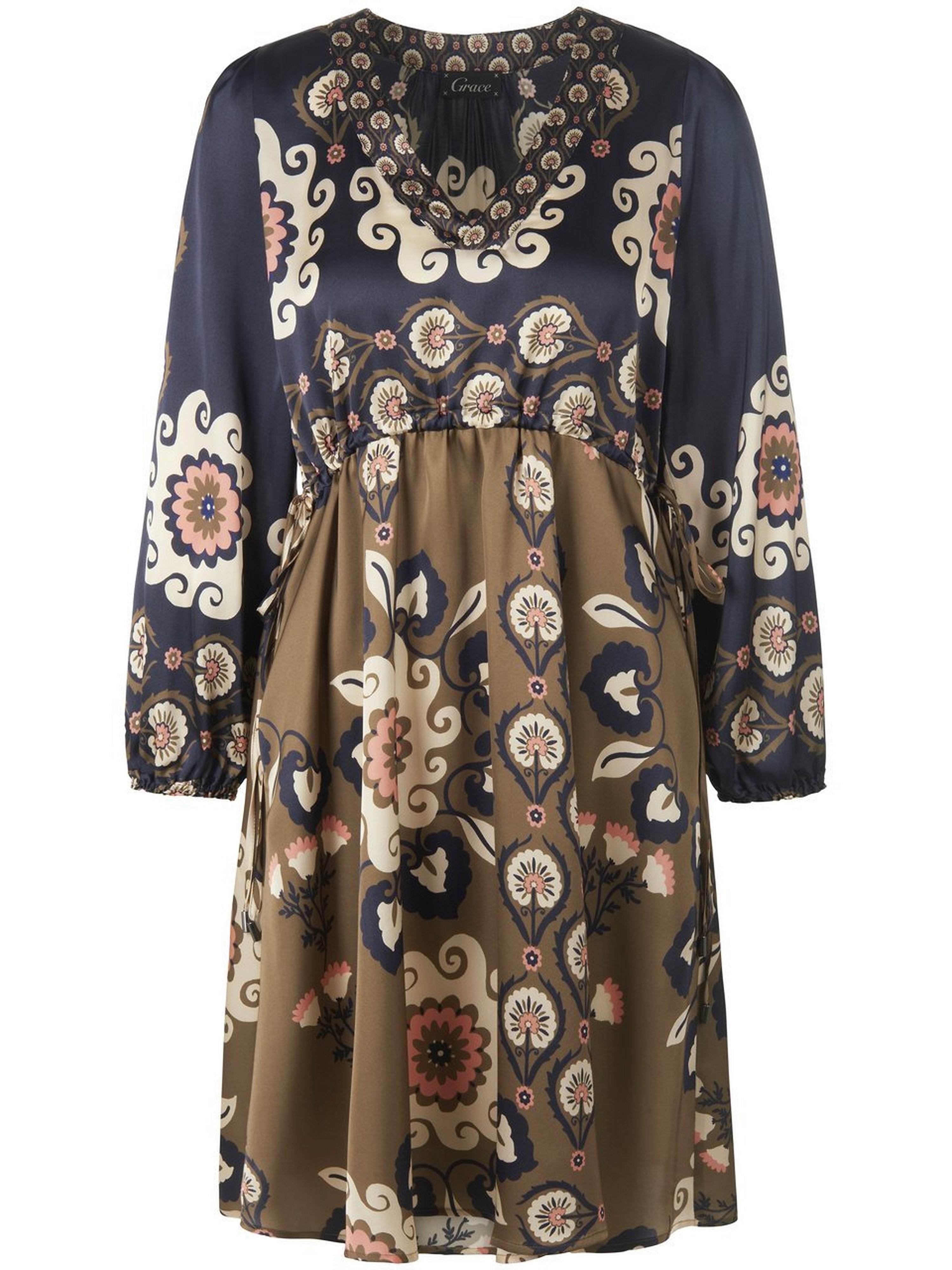 Kleid im Blumen-Dessin